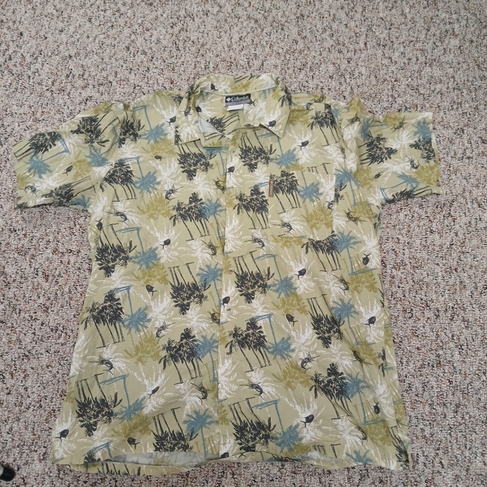 Columbia Men's Hawaiian Blend Button-Up Short Sleeve Shirt Size 2XL Palm Trees